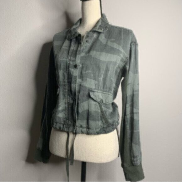 Splendid Women’s Camouflage Zip Up Bomber Utility Jacket - Picture 3 of 11